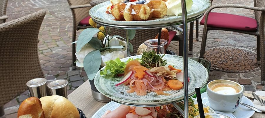 B_2023_01_18_Frühstücken_Innsbruck